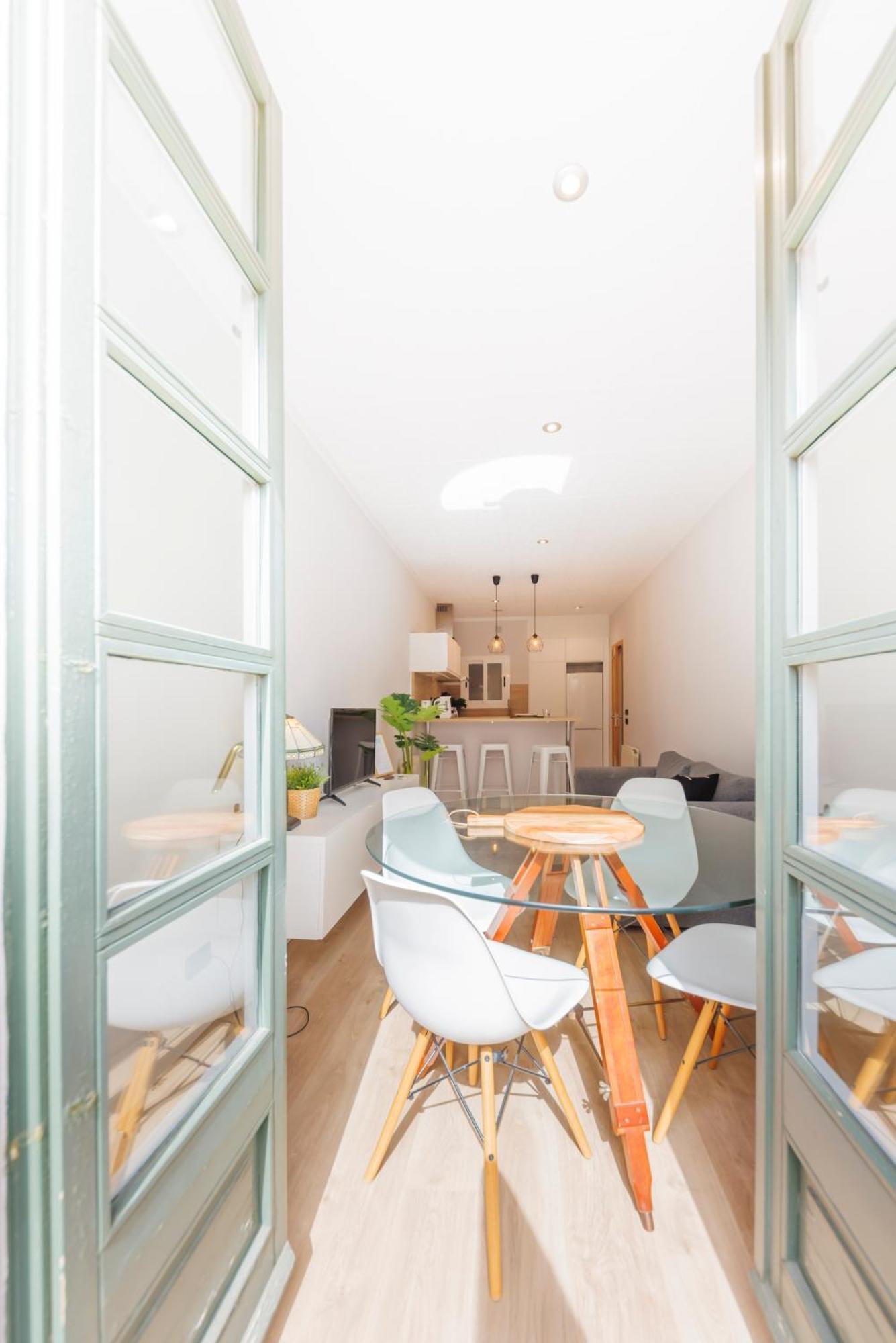 Bravissimo Apartaments Mora 4 Жирона Экстерьер фото