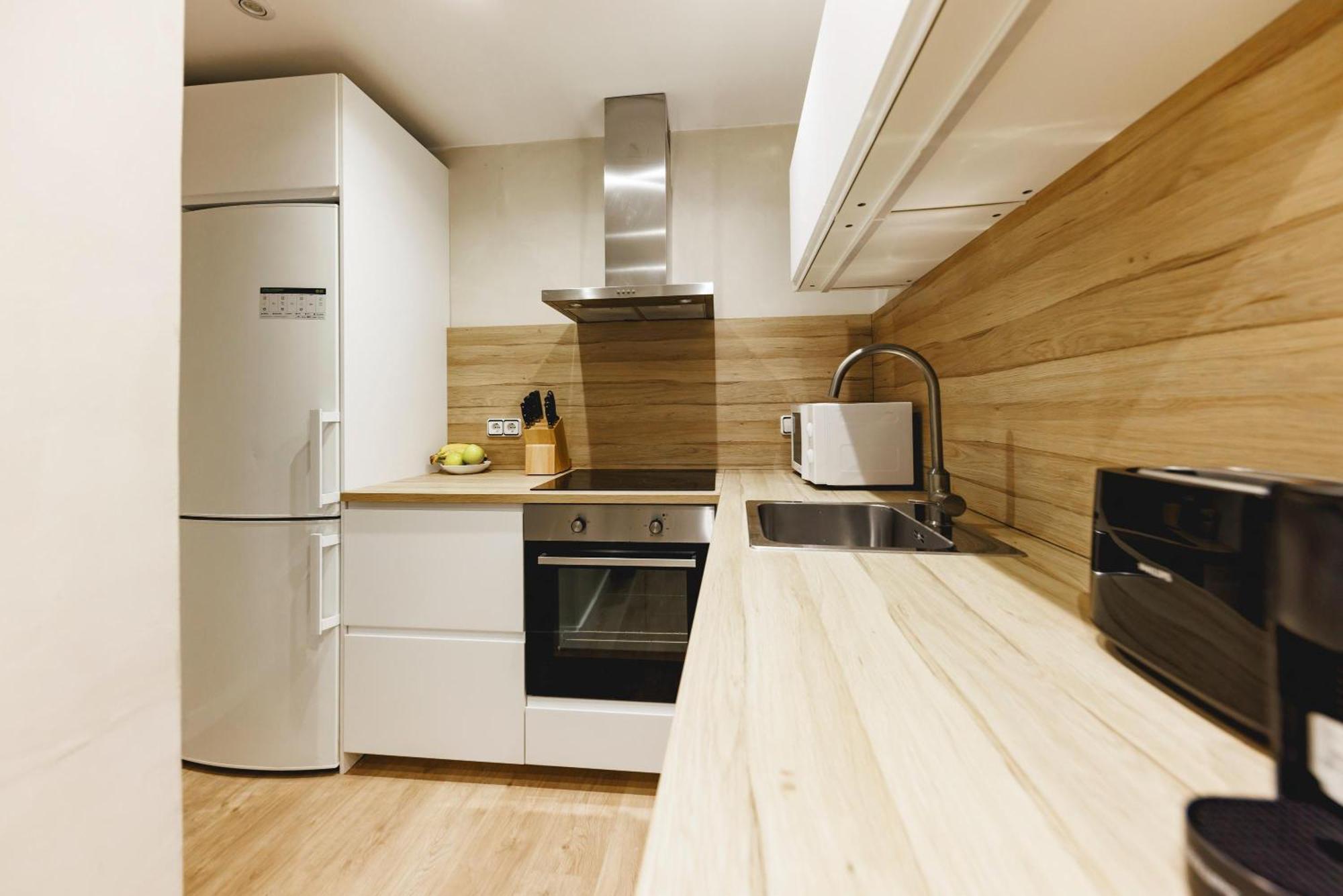 Bravissimo Apartaments Mora 4 Жирона Экстерьер фото